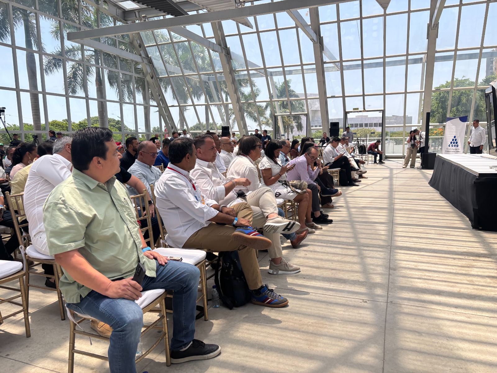 Con visión y compromiso, La Americana se suma a los grandes debates del Caribe