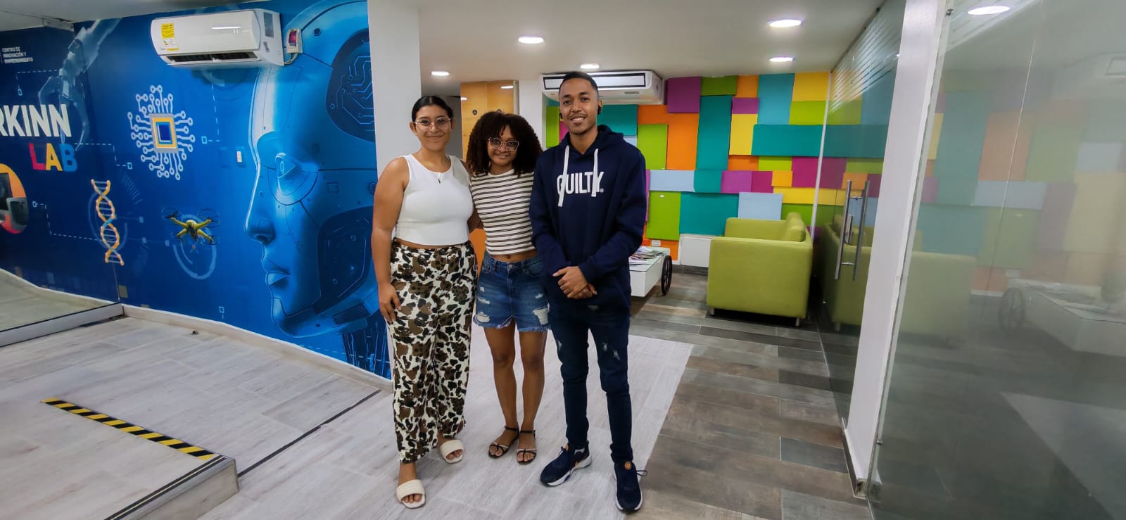 Estudiantes Americana se destacan en el Rally Latinoamericano de Innovación Internacional 2025